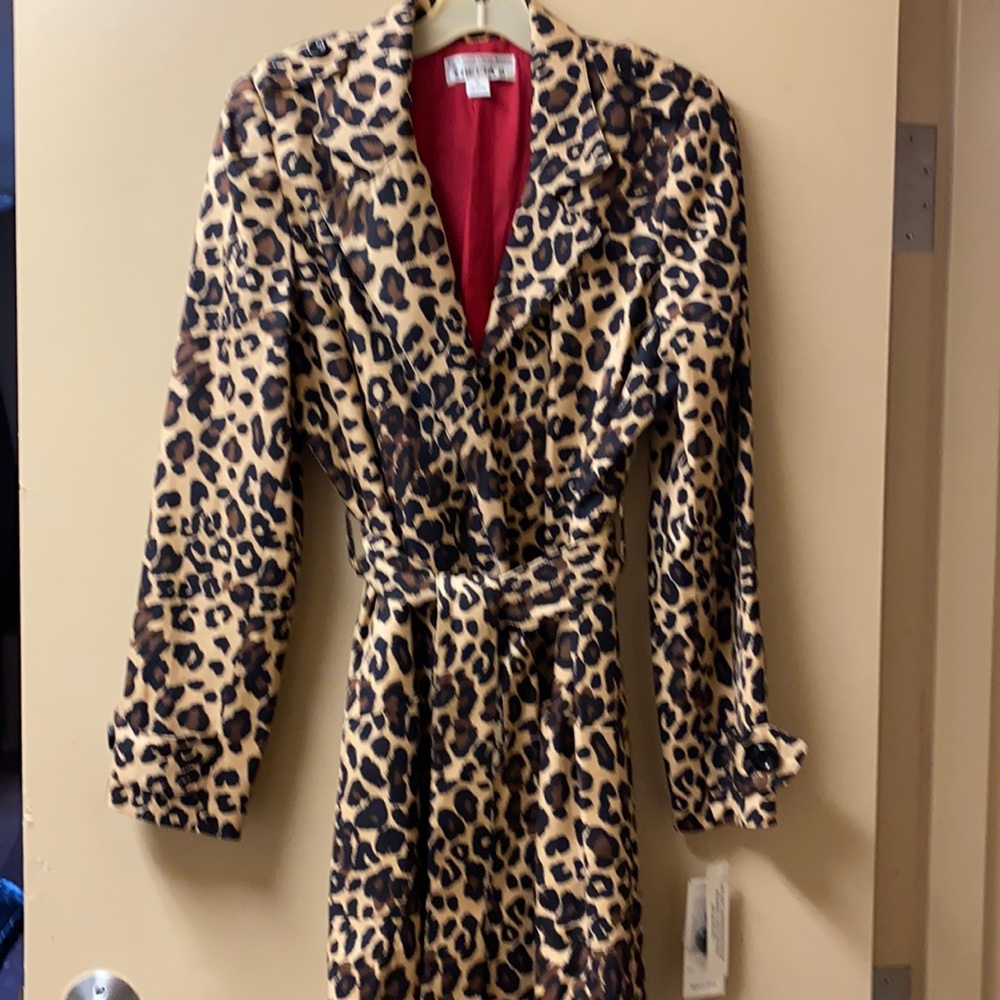 Leopard print dress/coat with tie belt